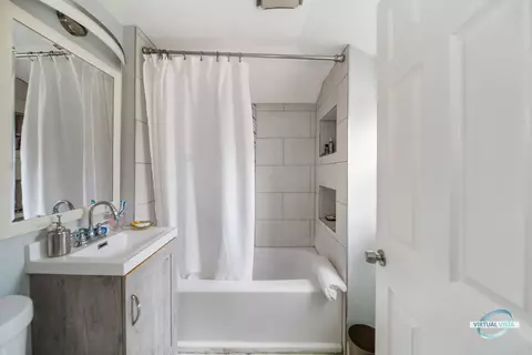 1706 E 73rd St, Chicago, IL 60649 photo 13