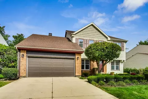 825 Chaucer Way, Buffalo Grove, IL 60089