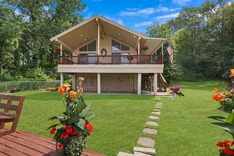 26224 W Spring Grove Rd, Antioch, IL 60002