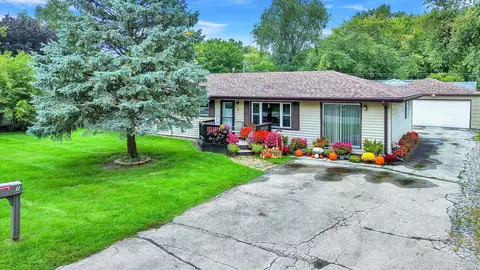 1 Waldron Ave, Kankakee, IL 60901 photo 2