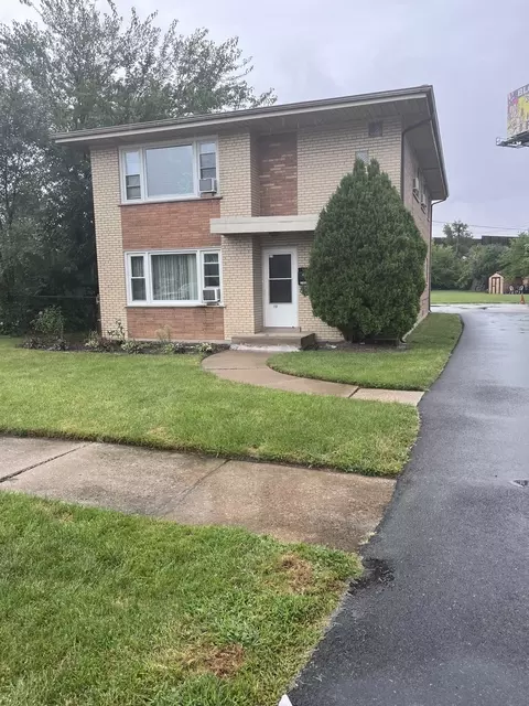 11015 S Lloyd Dr, Worth, IL 60482