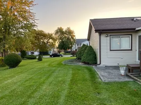 30 Red Barn Rd, Matteson, IL 60443 photo 18