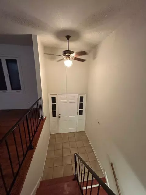 Entry Way - 322 Jackson St, Park Forest, IL 60466 photo 2 of 6