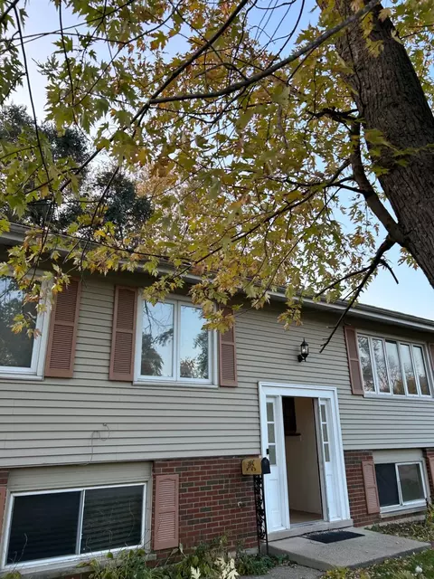 322 Jackson St, Park Forest, IL 60466