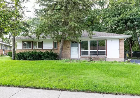 194 Shabbona Dr, Park Forest, IL 60466