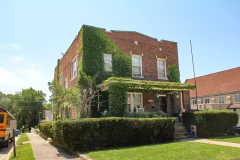 2501 Grove St, Blue Island, IL 60406