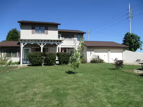 3299 E 1951 Rd, Ottawa, IL 61350