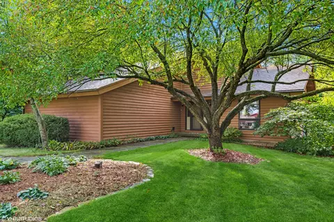 41 W919 Denali Ct, Elburn, IL 60119
