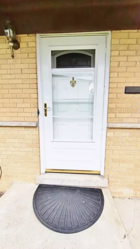 526 Glendale Rd, Glenview, IL 60025 photo 3