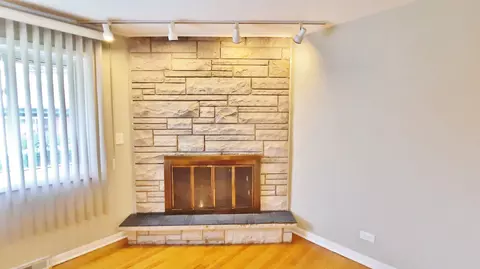 526 Glendale Rd, Glenview, IL 60025 photo 9