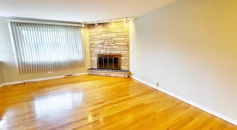 526 Glendale Rd, Glenview, IL 60025 photo 8
