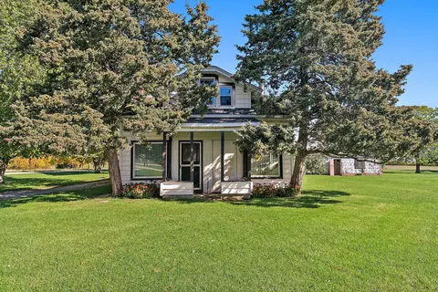 10178 Preserve Rd, Waterman, IL 60556