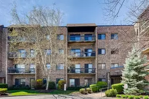 1400 N Elmhurst Rd #109, Mount Prospect, IL 60056