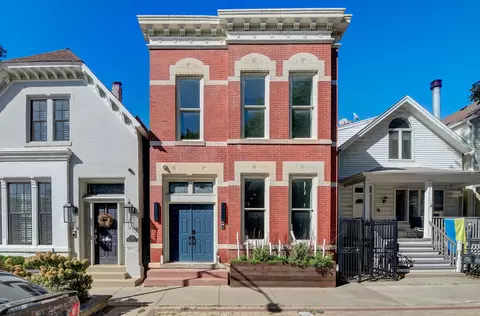 1352 W Webster Ave, Chicago, IL 60614