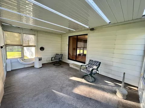 140 E Grove St, Capron, IL 61012 photo 18