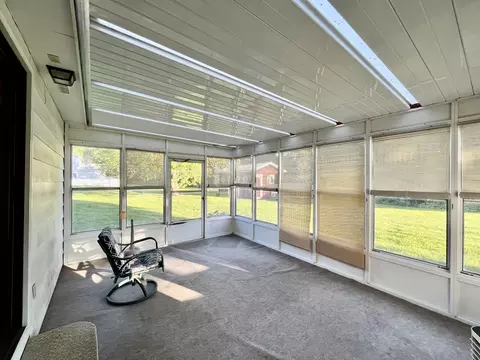140 E Grove St, Capron, IL 61012 photo 17
