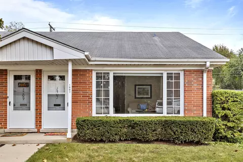 1507 Plymouth Pl, Glenview, IL 60025