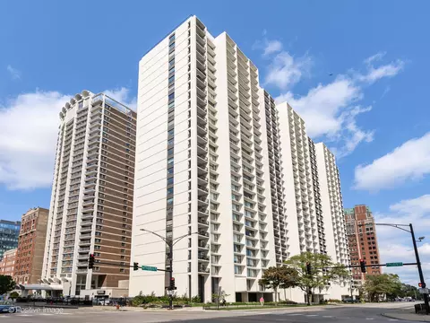 3200 N Lake Shore Dr #2409, Chicago, IL 60657