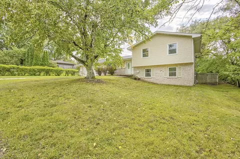 3507 Pleasant Valley Blvd, Rockford, IL 61114