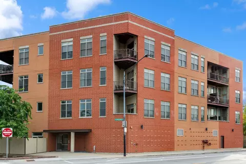 3637 N Spaulding Ave #305, Chicago, IL 60618