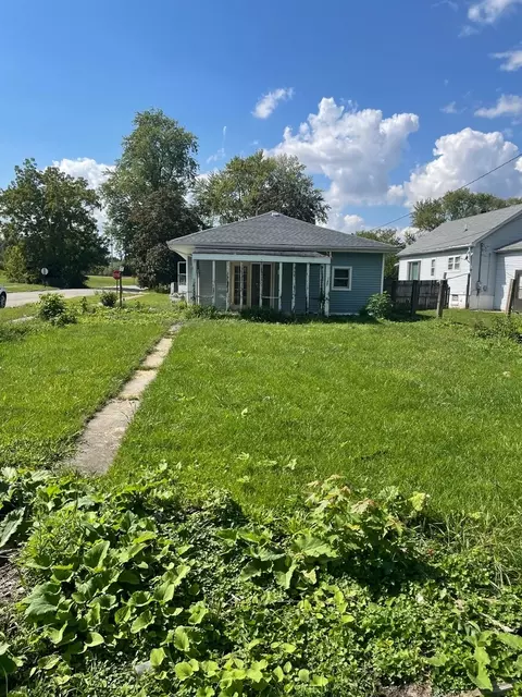 1615 E Locust St, Kankakee, IL 60901 photo 3