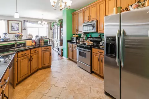 965 Como Cir, Hampshire, IL 60140 photo 5