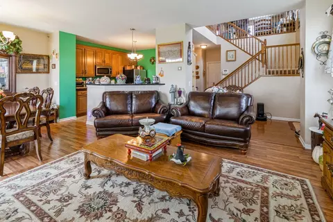 965 Como Cir, Hampshire, IL 60140 photo 2