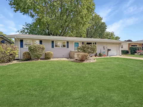 1425 Kenneth Dr, Rantoul, IL 61866
