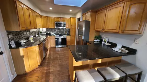 2025 Webster Ln, Des Plaines, IL 60018 photo 6