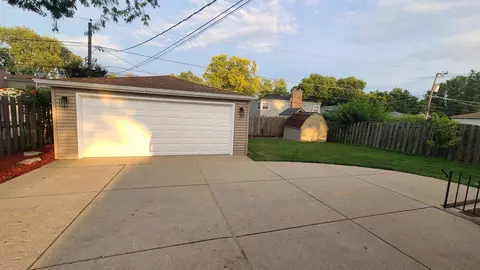 2025 Webster Ln, Des Plaines, IL 60018 photo 16