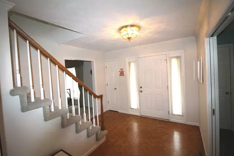 5 Gulf Pointe Ct, Bloomington, IL 61704 photo 8