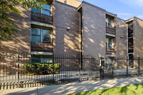425 South Blvd #3C, Evanston, IL 60202