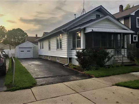 507 S Union St, Aurora, IL 60505