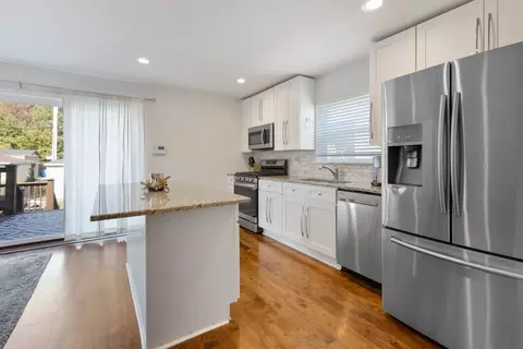 1220 E 63rd St, Chicago, IL 60637 photo 4