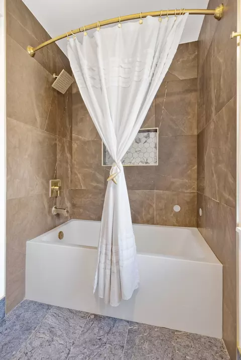 1220 E 63rd St, Chicago, IL 60637 photo 14