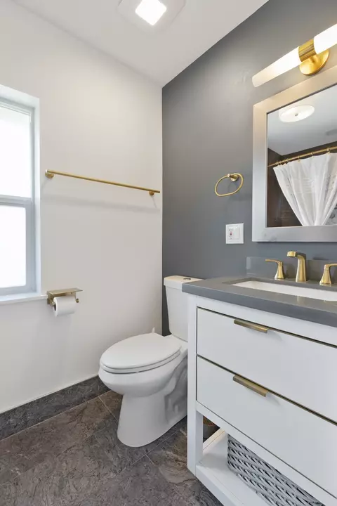 1220 E 63rd St, Chicago, IL 60637 photo 13
