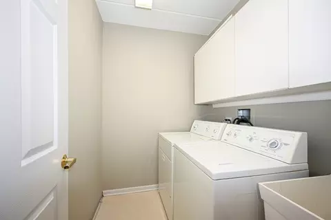 405 Front St #201, Wheaton, IL 60187 photo 19