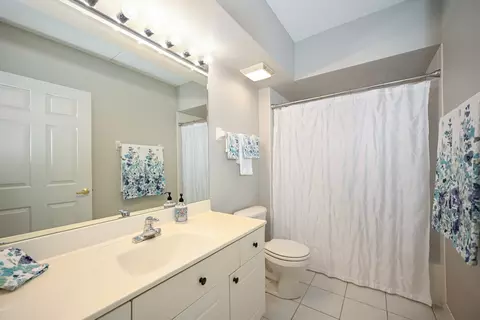 405 Front St #201, Wheaton, IL 60187 photo 22