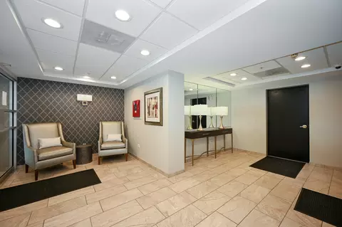 405 Front St #201, Wheaton, IL 60187 photo 25