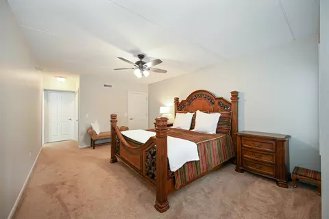 405 Front St #201, Wheaton, IL 60187 photo 14
