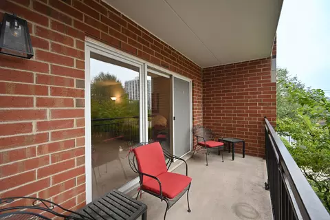 405 Front St #201, Wheaton, IL 60187 photo 24