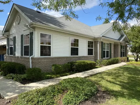 16600 Buckner Pond Way, Crest Hill, IL 60403
