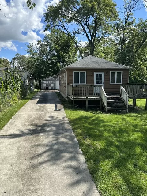 538 Algonquin St, Joliet, IL 60432