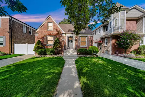 10824 S Central Park Ave, Chicago, IL 60655