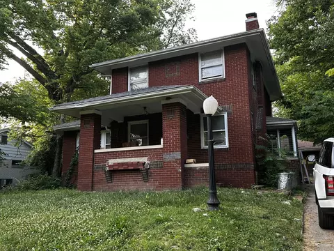 1020 Lincoln Park Dr, Decatur, IL 62522