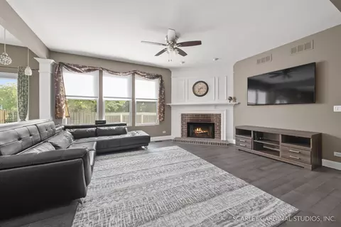 25003 Wright Ln, Plainfield, IL 60585 photo 3