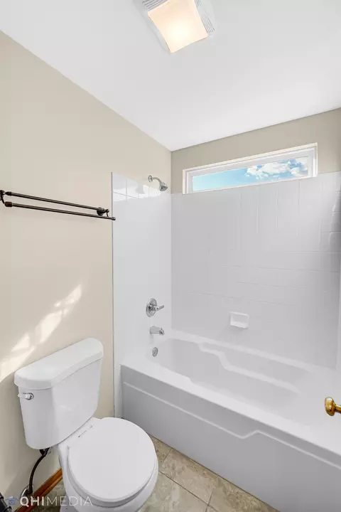 7009 Sahara Dr, Plainfield, IL 60586 photo 8