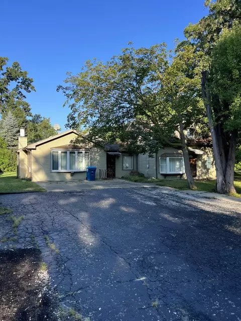 4 N380 Maple Ave, Addison, IL 60101 photo 2