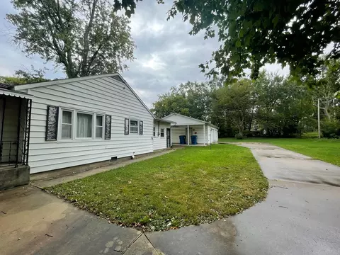 645 E Young Ave, Hoopeston, IL 60942 photo 19