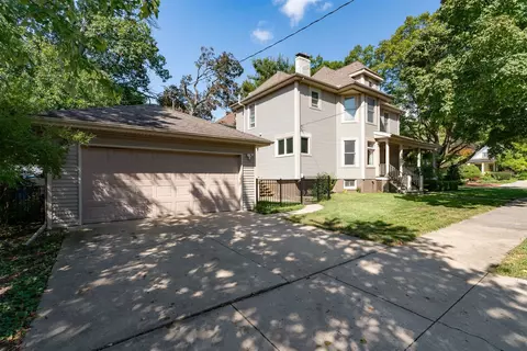 1217 E Grove St, Bloomington, IL 61701 photo 29